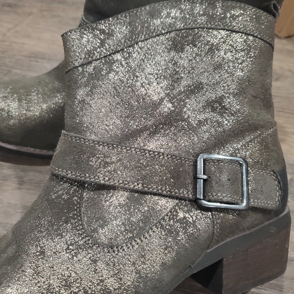 Ankle boots - Picture 2 of 2